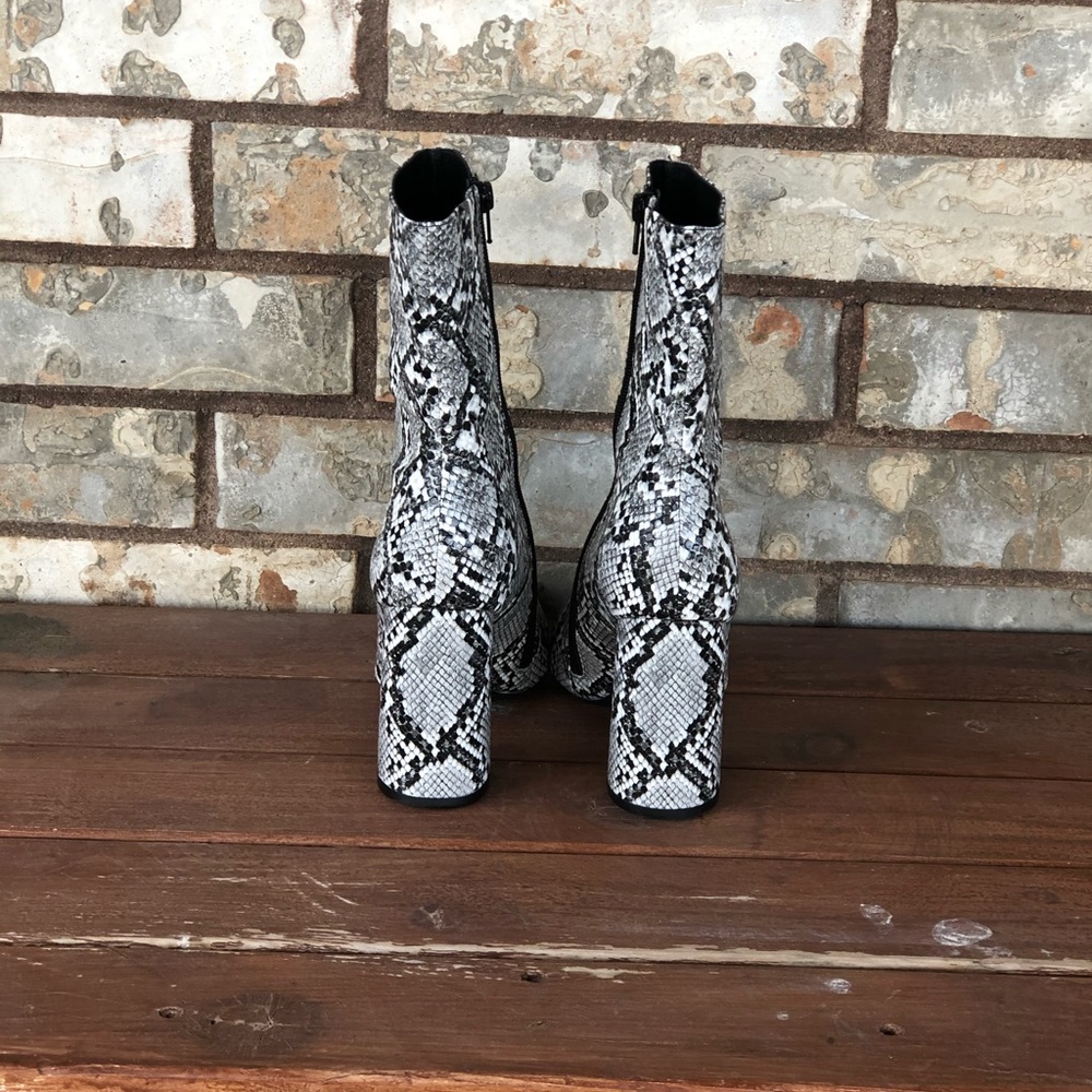 Snake skin booties - Picture 3 of 3